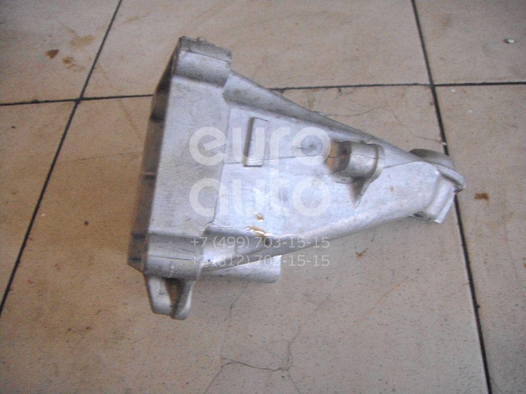 Кронштейн двигателя левый для Mercedes Benz W204 2007-2015 - Фото №1