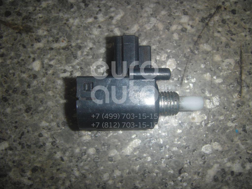 Датчик педали сцепления для Toyota Auris (E15) 2006-2012;RAV 4 2006-2013;Corolla E15 2006-2013;Yaris 2005-2011;CorollaVerso 2004-2009;Land Cruiser (150)-Prado 2009>;IQ 2008-2011;RAV 4 2013>;Hilux 2015> - Фото №1