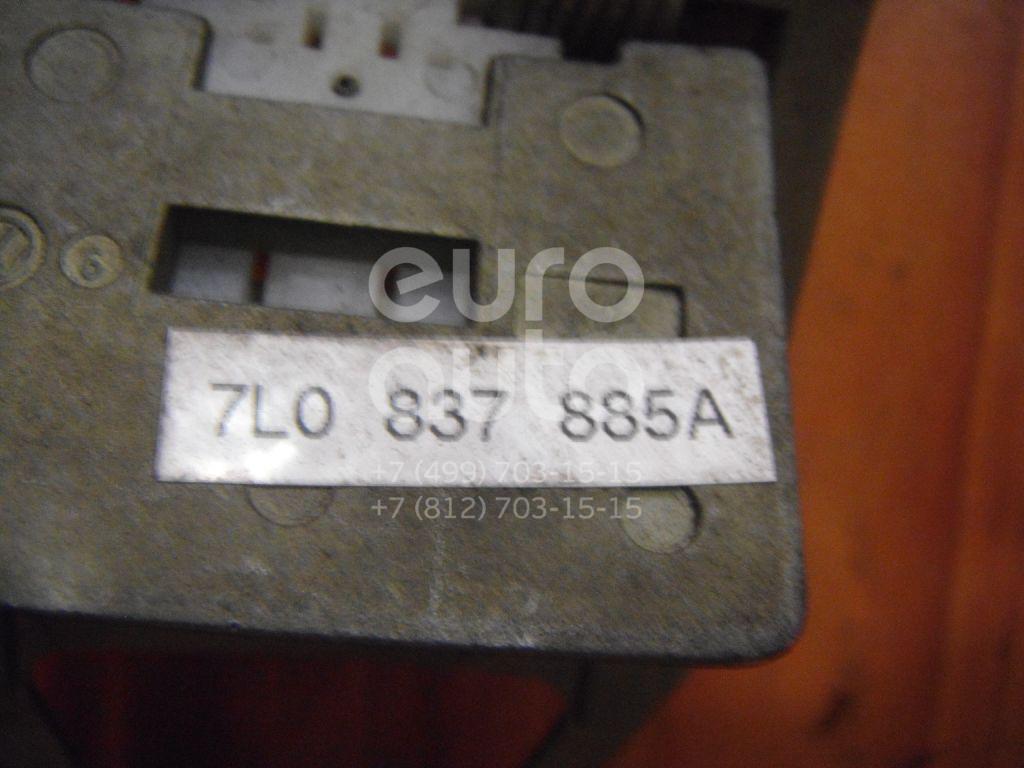 Кронштейн ручки для VW Touareg 2002-2010 - Фото №1
