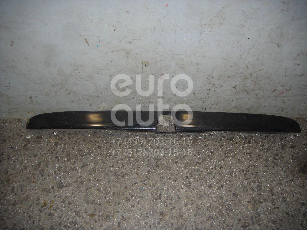 Накладка крышки багажника для Toyota Avensis I 1997-2003 - Фото №1