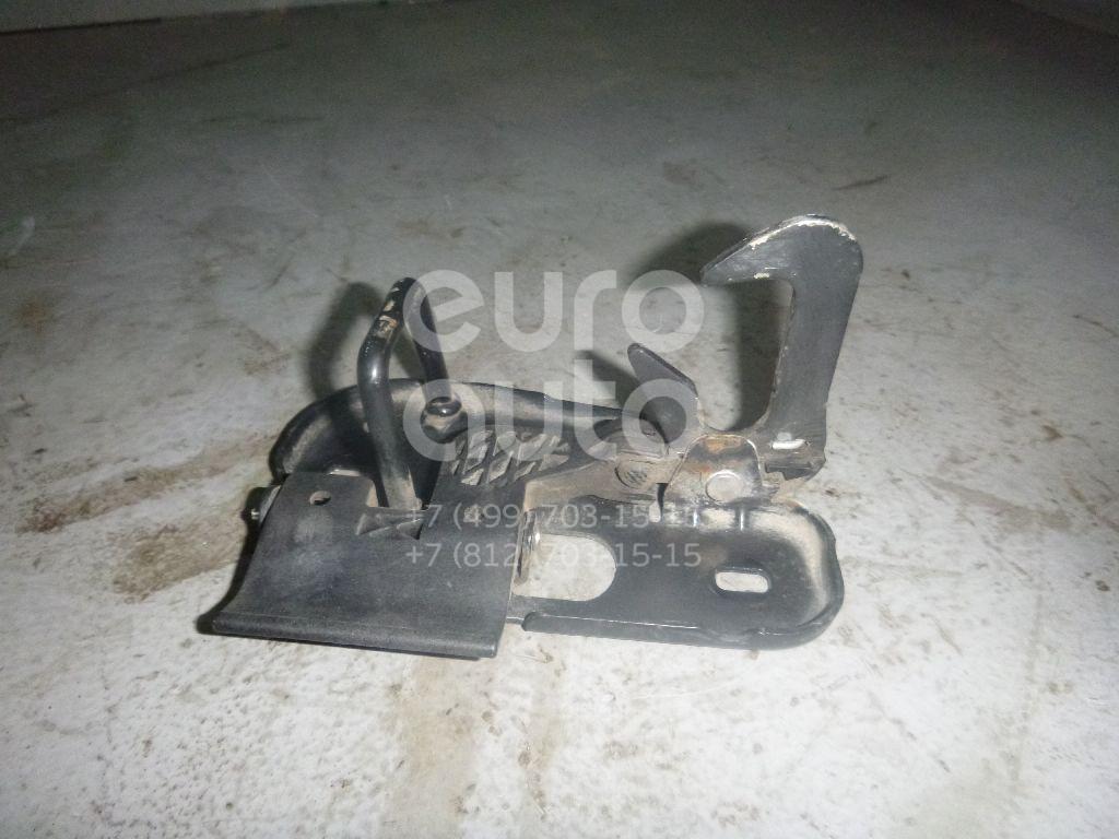 Крючок капота для VW Golf V Plus 2005-2014;Caddy III 2004-2016;Touran 2003-2010 - Фото №1