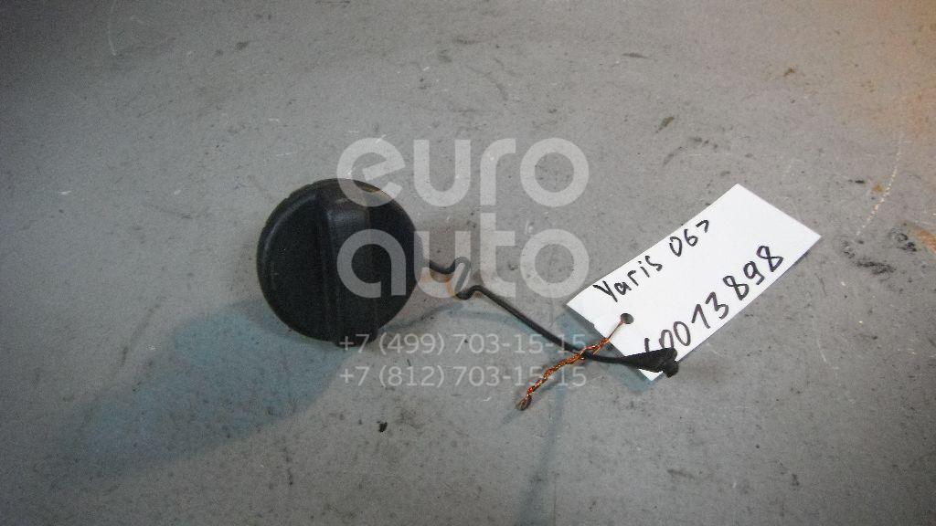Крышка топливного бака для Toyota,Lexus Yaris 2005-2011;LS (USF4#) 2006>;Camry V40 2006-2011;Land Cruiser (200) 2008>;RAV 4 2006-2013;Auris (E15) 2006-2012;Corolla E15 2006-2013;GS 300/400/430 2005-2012;Avensis III 2009> - Фото №1