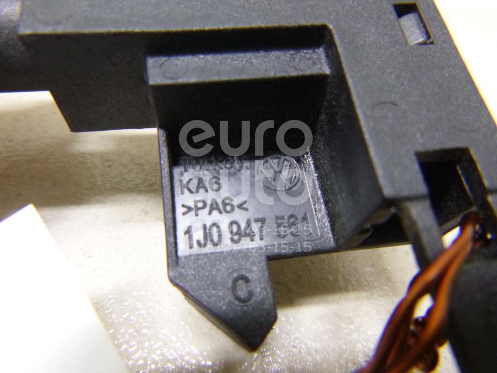 Выключатель концевой для Skoda,Audi,Seat,VW Rapid 2013>;A3 (8L1) 1996-2003;TT(8N) 1998-2006;Octavia (A4 1U-) 2000-2011;Toledo II 1999-2006;Octavia 1997-2000;Golf IV/Bora 1997-2005;New Beetle 1998-2010;Sharan 2000-2004 - Фото №1