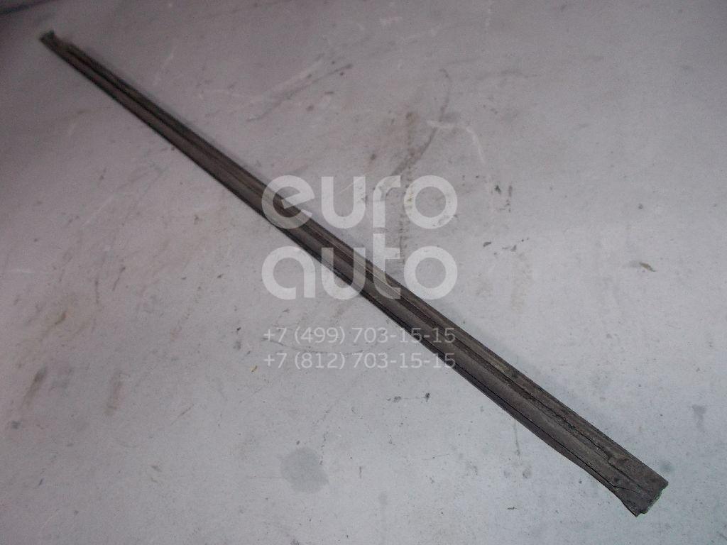 Накладка стекла переднего правого для Nissan Murano (Z50) 2004-2008 - Фото №1