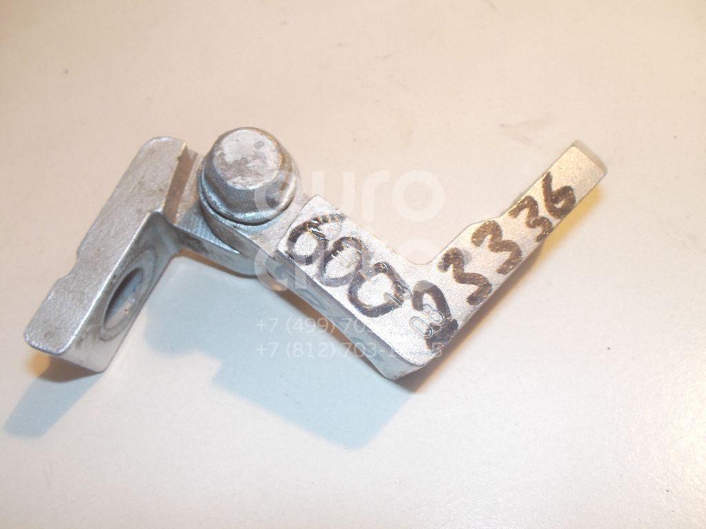 Петля двери для VW Polo 2001-2009;Caddy III 2004-2016;Touran 2003-2010 - Фото №1