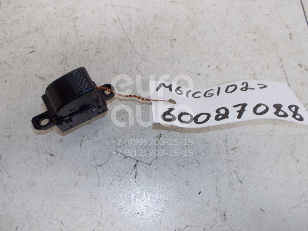 Кнопка стеклоподъемника для Mazda Mazda 6 (GG) 2002-2007;Premacy (CP) 1999-2004;626 (GF) 1997-2002;Demio 2000>;MPV II (LW) 1999-2006;B-серия (UN) 1999-2006;323 (BJ) 1998-2003 - Фото №1