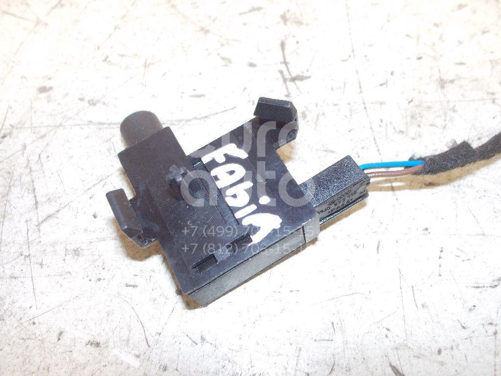 Выключатель концевой для Skoda,Audi,Seat,VW Fabia 2007-2015;A3 (8L1) 1996-2003;TT(8N) 1998-2006;Octavia (A4 1U-) 2000-2011;Toledo II 1999-2006;Octavia 1997-2000;Golf IV/Bora 1997-2005;New Beetle 1998-2010;Sharan 2000-2004 - Фото №1
