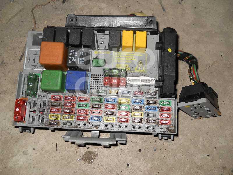 Блок предохранителей для Opel Zafira A (F75) 1999-2005;Astra G 1998-2005 - Фото №1