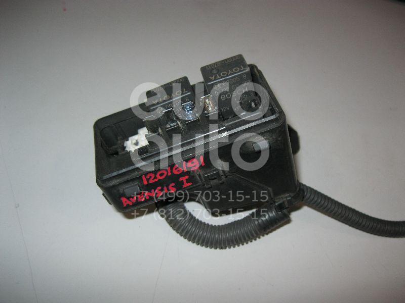 Блок предохранителей для Toyota Avensis I 1997-2003 - Фото №1