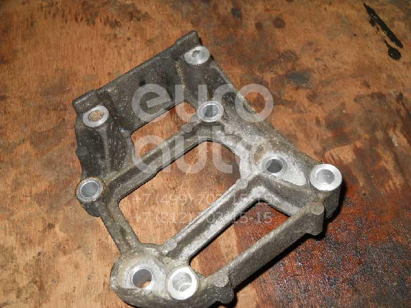 Кронштейн кондиционера для Mazda MPV II (LW) 1999-2006 - Фото №1