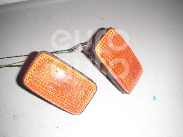 Повторитель на крыло желтый для Nissan X-Trail (T30) 2001-2006 - Фото №1