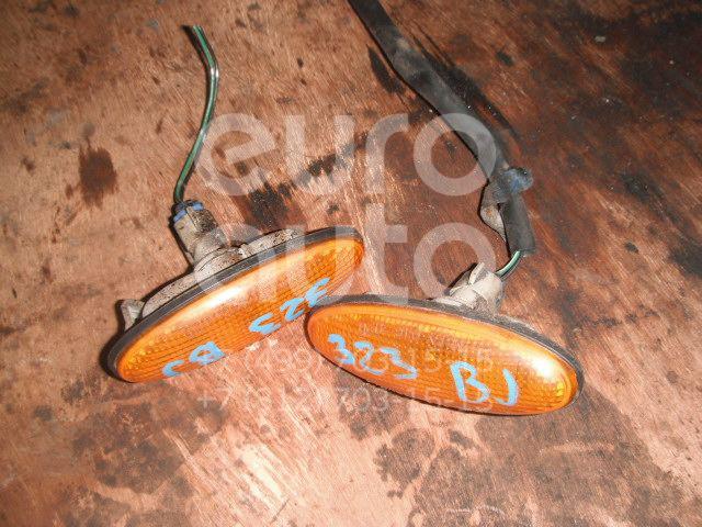 Повторитель на крыло желтый для Mazda 323 (BJ) 1998-2003;323 (BA) 1994-1998;626 (GE) 1992-1997;Xedos-9 1993-2002;MPV I (LV) 1988-1999;Tribute (EP) 2000-2007;Premacy (CP) 1999-2004;Demio DW 1998-2000;626 (GF) 1997-2002;MPV II (LW) 1999-2006 - Фото №1