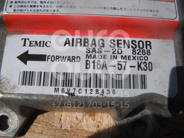 Блок управления AIR BAG для Mazda 323 (BA) 1994-1998 - Фото №1