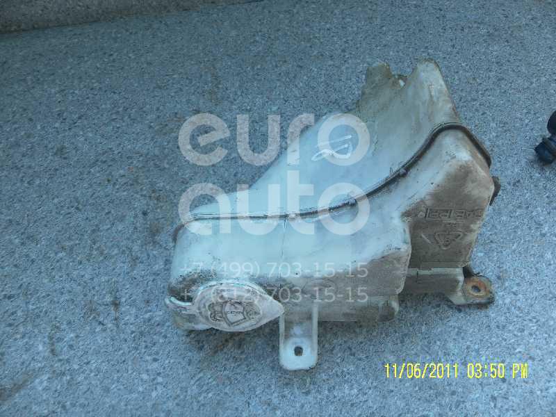 Бачок омывателя лобового стекла для Mitsubishi Lancer (CB) 1992-2000;Colt 1992-1996 - Фото №1