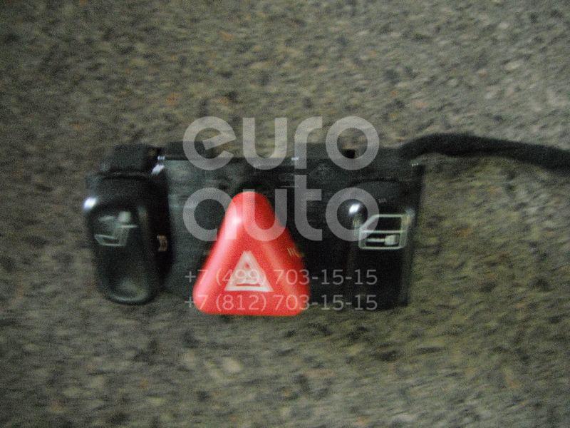 Кнопка аварийной сигнализации для Mercedes Benz W210 E-Klasse 2000-2002;W202 1993-2000;W210 E-Klasse 1995-2000;C208 CLK coupe 1997-2002 - Фото №1