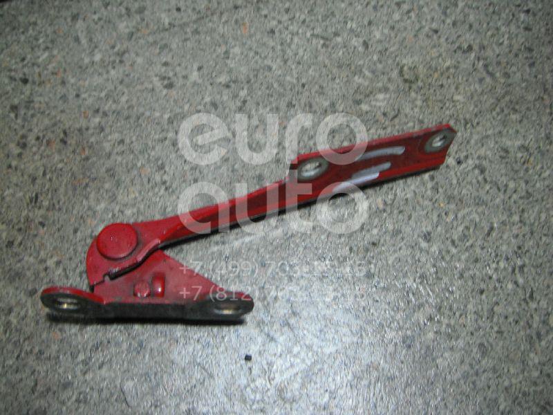 Петля капота правая для Mitsubishi Space Star 1998-2004;Carisma (DA) 1995-2000;Carisma (DA) 2000-2003 - Фото №1