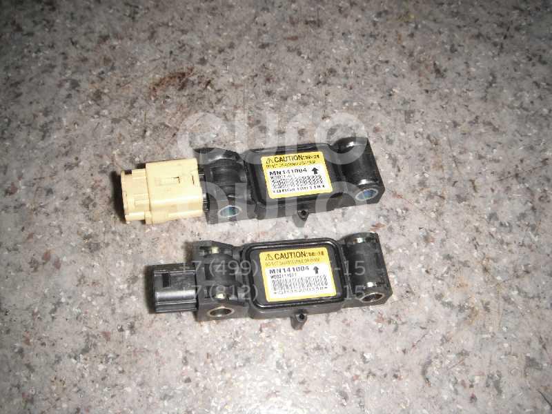 Датчик AIR BAG для Mitsubishi Lancer (CS/Classic) 2003-2008;Galant (DJ,DM) 2003-2012;Grandis (NA#) 2004-2010;Colt (Z3) 2003-2012 - Фото №1