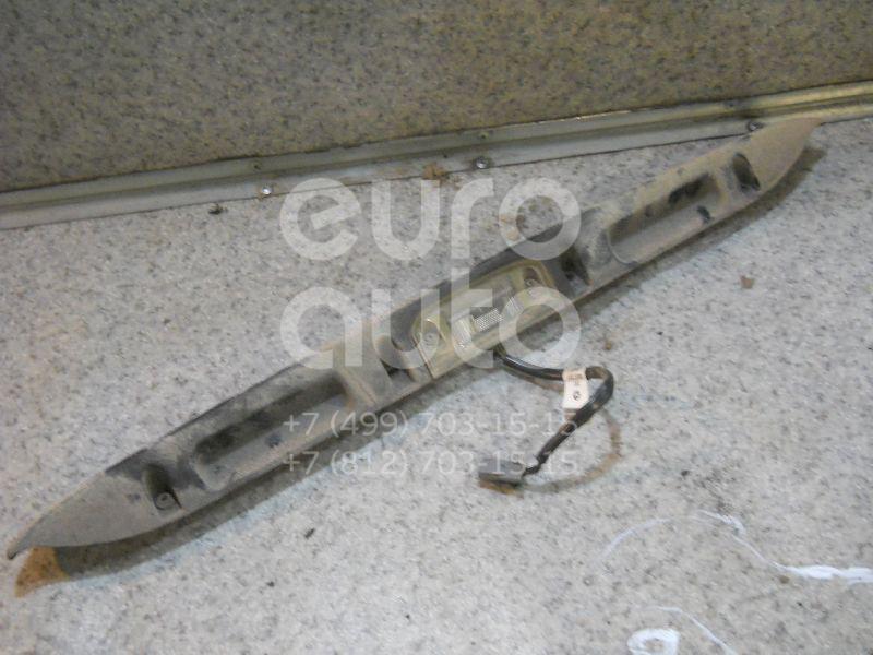 Накладка двери багажника для Chrysler Voyager/Caravan 1996-2001 - Фото №1