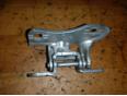 Петля двери задней правой нижняя для Chrysler 300C 2004-2010