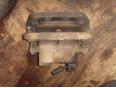 Суппорт передний левый для Land Rover Discovery II 1998-2004;Range Rover II 1994-2003