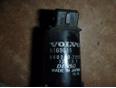 Насос омывателя для Volvo C70 1997-2002;XC90 2002-2015;S40 1995-1998;S70 1997-2001;V40 1995-1998;S40 1998-2001;V40 1998-2001;S40 2001-2003;V40 2001-2004;V70 2001-2006;XC70 Cross Country 2000-2006;S80 1998-2006;S60 2000-2009