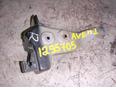Кронштейн фар правый для Toyota Avensis I 1997-2003