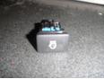 Кнопка омывателя фар для Toyota Corolla E15 2006-2013;RAV 4 2006-2013;Auris (E15) 2006-2012;Avensis III 2009>;Verso 2009>