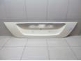 Накладка крышки багажника W211 E-Klasse 2002-2009 Накладка крышки багажника W211 E-Klasse 2002-2009