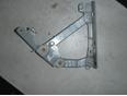 Петля капота правая W220 1998-2005;W215 coupe 1999-2006;W219 CLS 2004-2010;W211 E-Klasse 2002-2009 Петля капота правая W220 1998-2005;W215 coupe 1999-2006;W219 CLS 2004-2010;W211 E-Klasse 2002-2009