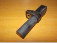 Датчик положения коленвала VANEO W414 2001-2006;A140/160 W168 1997-2004;W163 M-Klasse (ML) 1998-2004;Sprinter (901-905)/Sprinter Classic (909) 1995-2006;W202 1993-2000;W220 1998-2005;W210 E-Klasse 1995-2000;C208 CLK coupe 1997-2002;G-Class W463 1989>;W203 2000-2006 Датчик положения коленвала VANEO W414 2001-2006;A140/160 W168 1997-2004;W163 M-Klasse (ML) 1998-2004;Sprinter (901-905)/Sprinter Classic (909) 1995-2006;W202 1993-2000;W220 1998-2005;W210 E-Klasse 1995-2000;C208 CLK coupe 1997-2002;G-Class W463 1989>;W203 2000-2006