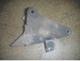 Кронштейн двигателя передний для VW,Seat Golf III/Vento 1991-1997;Cordoba 1993-1996;Ibiza II 1993-1996;Toledo II 1999-2006;Polo Classic 1995-2002
