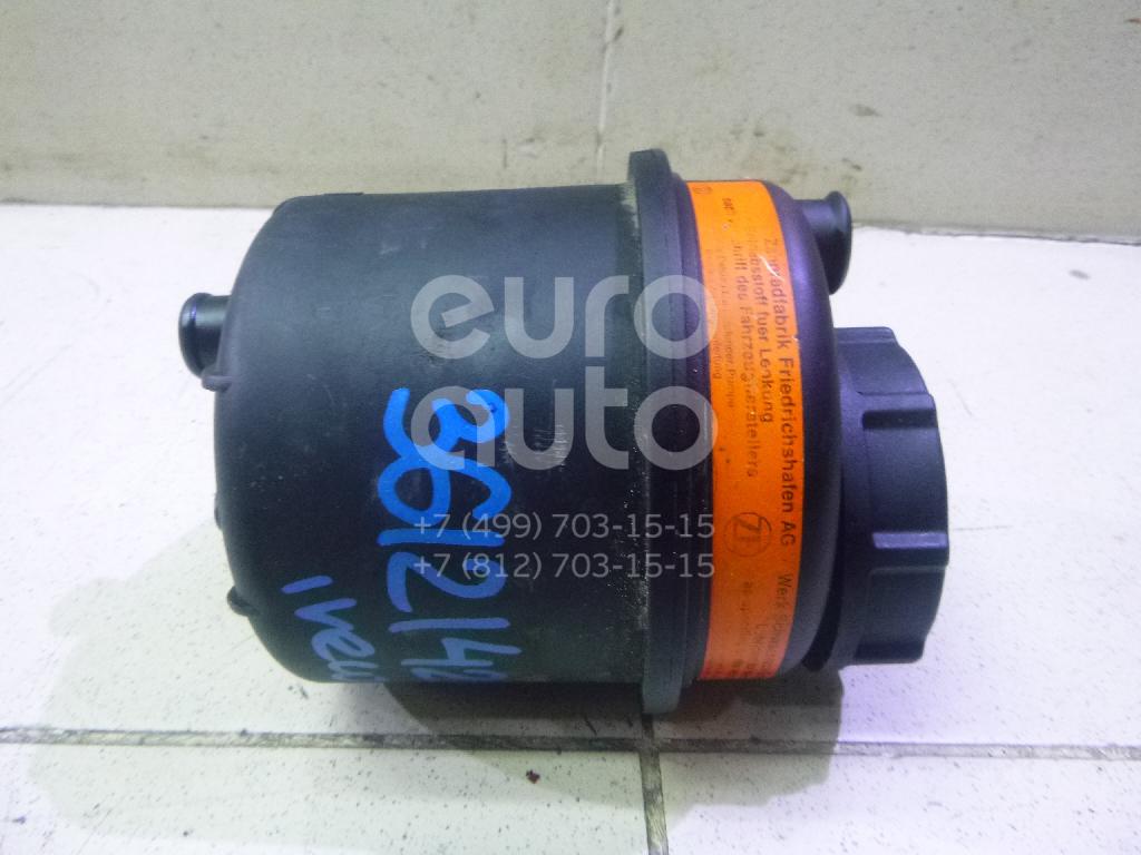 K3605zf mb338. Крышка бачка ГУР Ивеко. Прижим масляного фильтра в бачке гидроусилителя Ивеко. Выбрасывает жидкость из бачка гидроусилителя Ивеко Стралис.