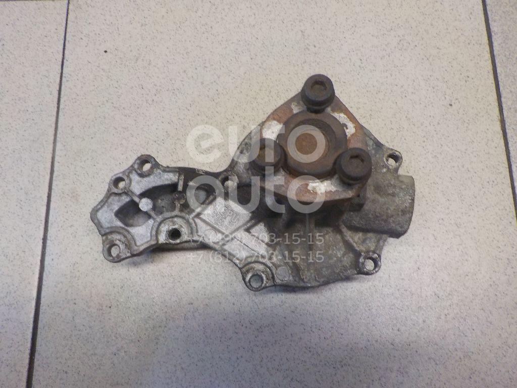 нижняя часть помпы p512 audi 80 1991год нижняя часть помпы p512 audi 80 1991год